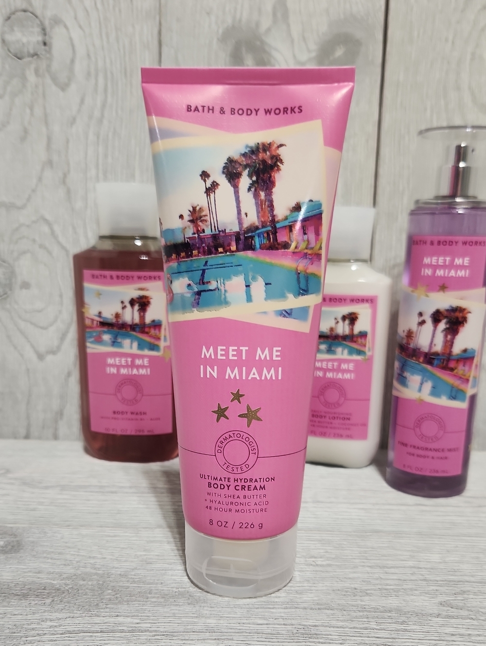 Bath & Body Works Meet Me In Miami 4pc Set Gel, Lotion, Cream, Mist - Picture 6 of 9